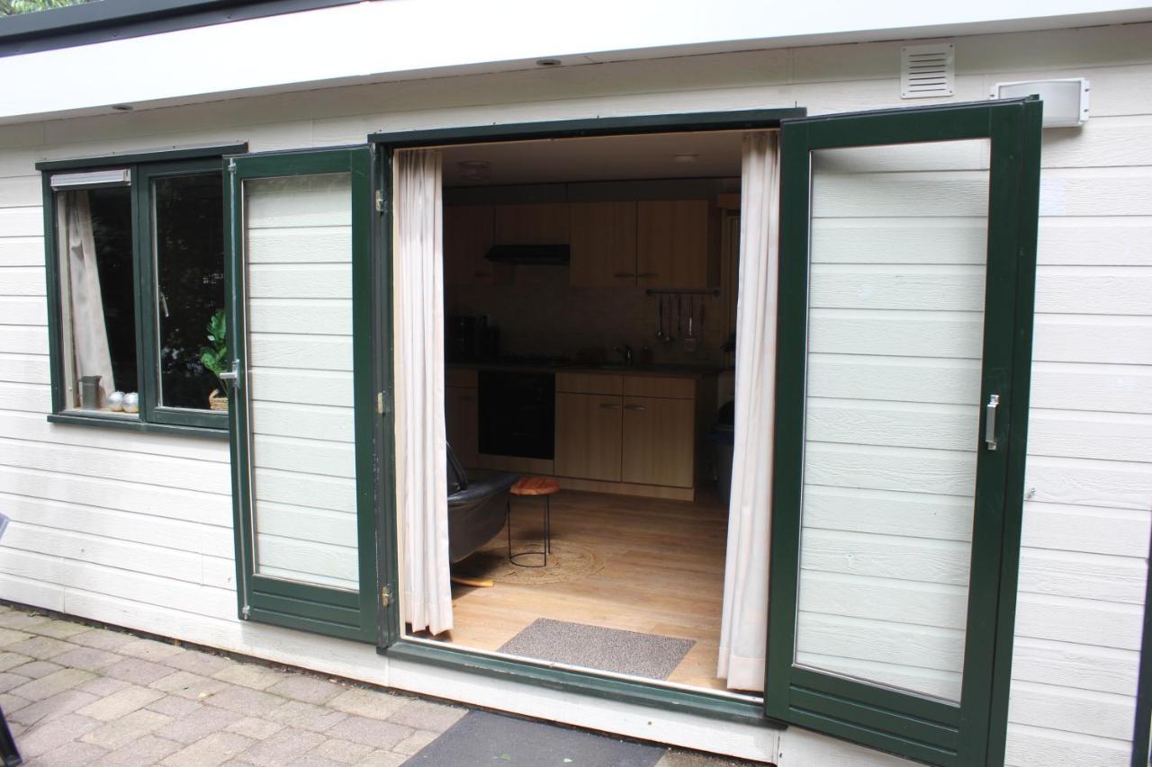 Sfeervolle Chalet Met Terras, H14 De Veldkamp, Epe, Voor 4 Personen Villa Exteriör bild