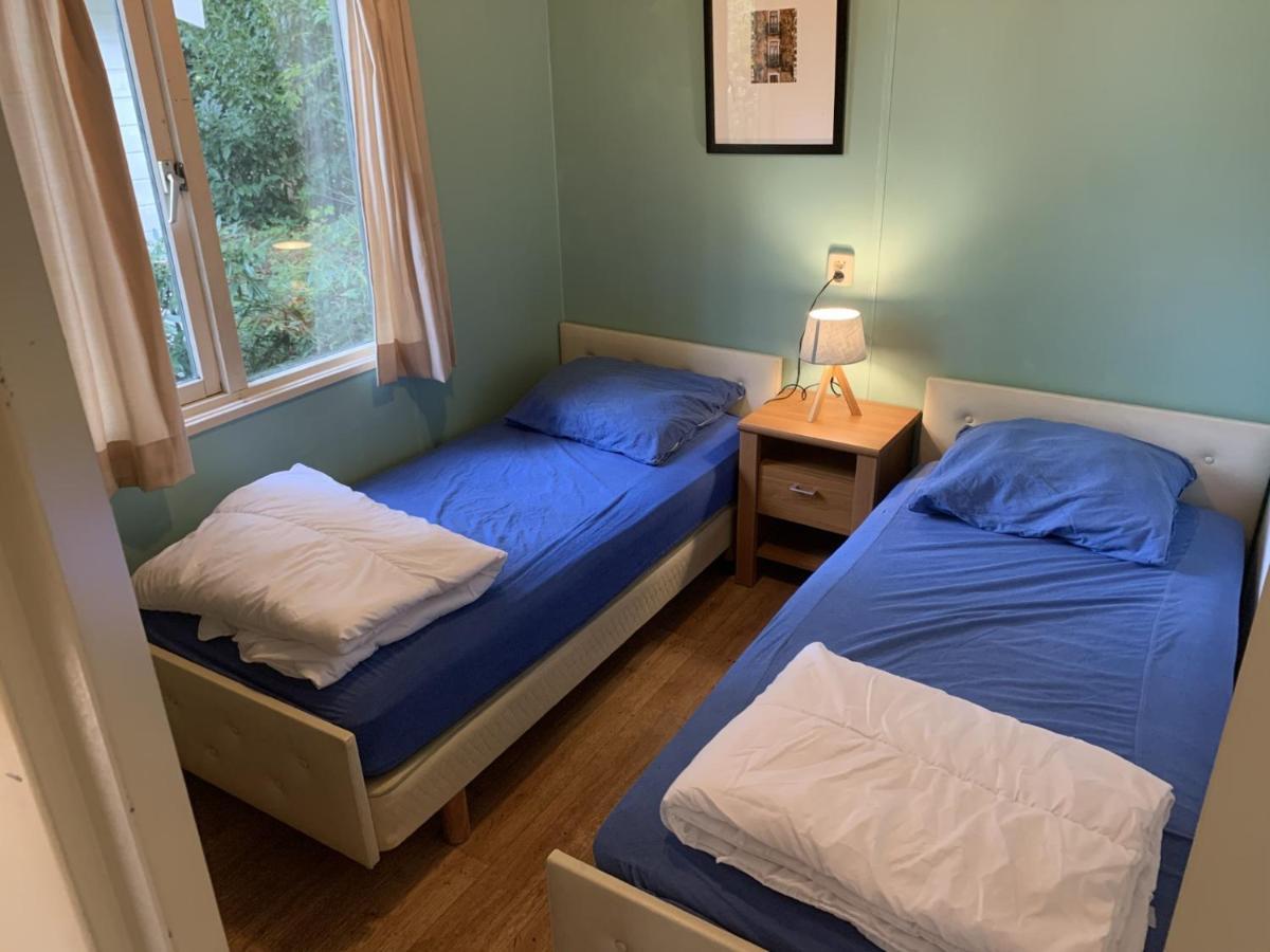 Sfeervolle Chalet Met Terras, H14 De Veldkamp, Epe, Voor 4 Personen Villa Exteriör bild
